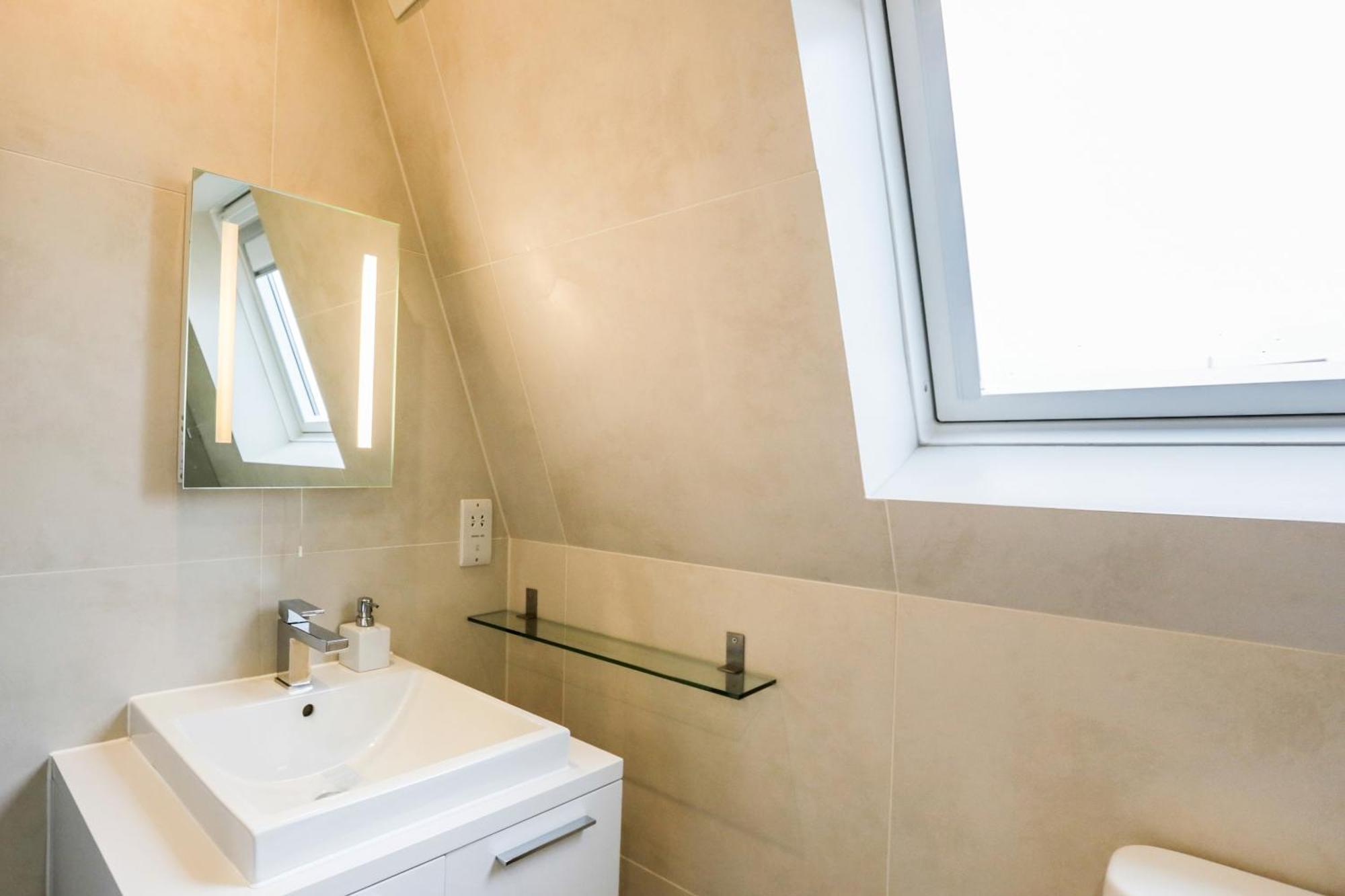 Madison Hill - White Hill House 5 - 3 Bedroom Flat ロンドン エクステリア 写真