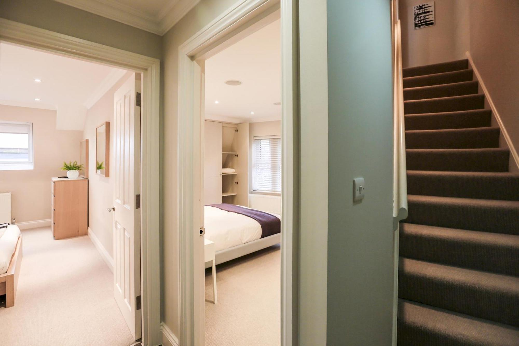 Madison Hill - White Hill House 5 - 3 Bedroom Flat ロンドン エクステリア 写真